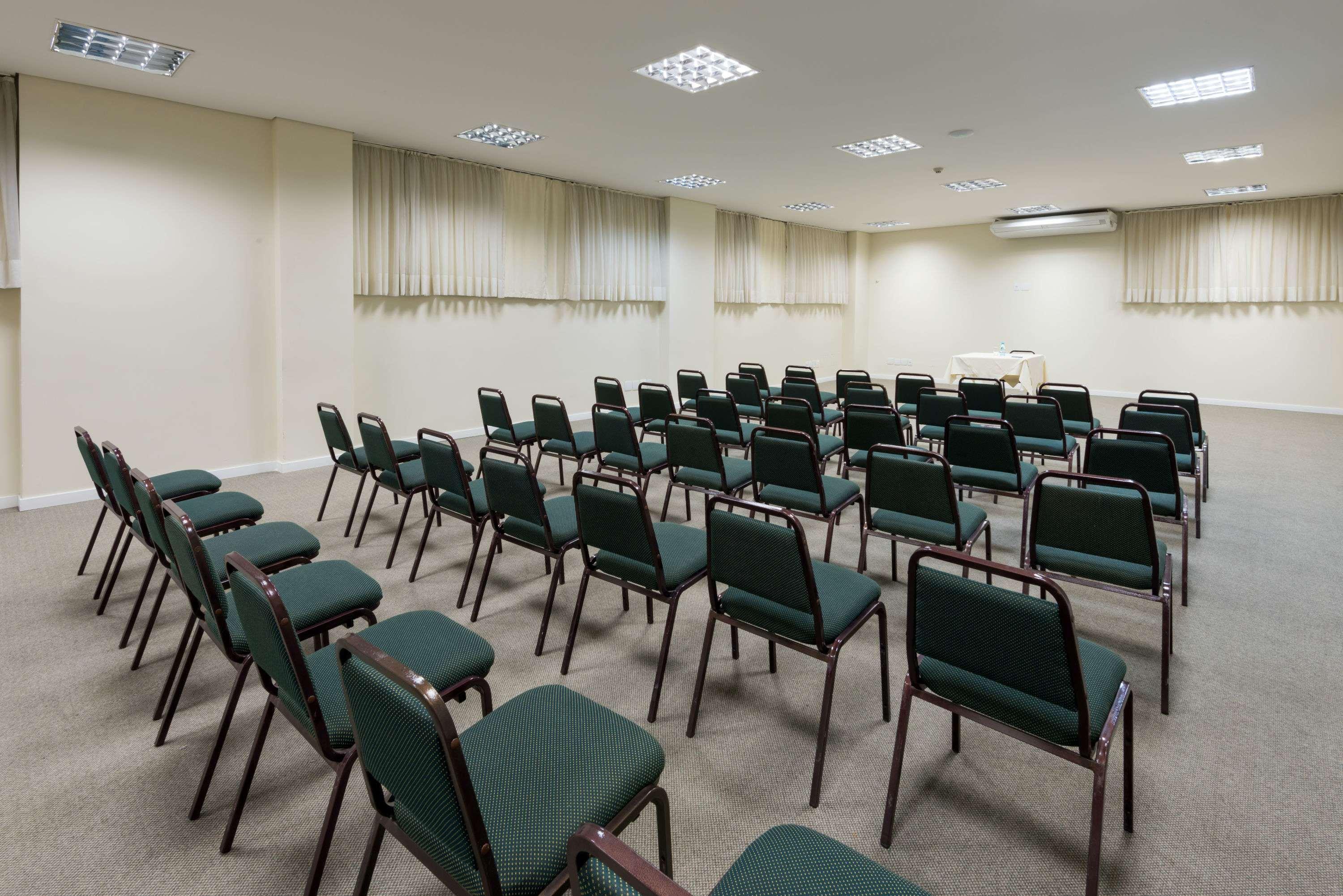 Wyndham Golden Foz Hotel 4*