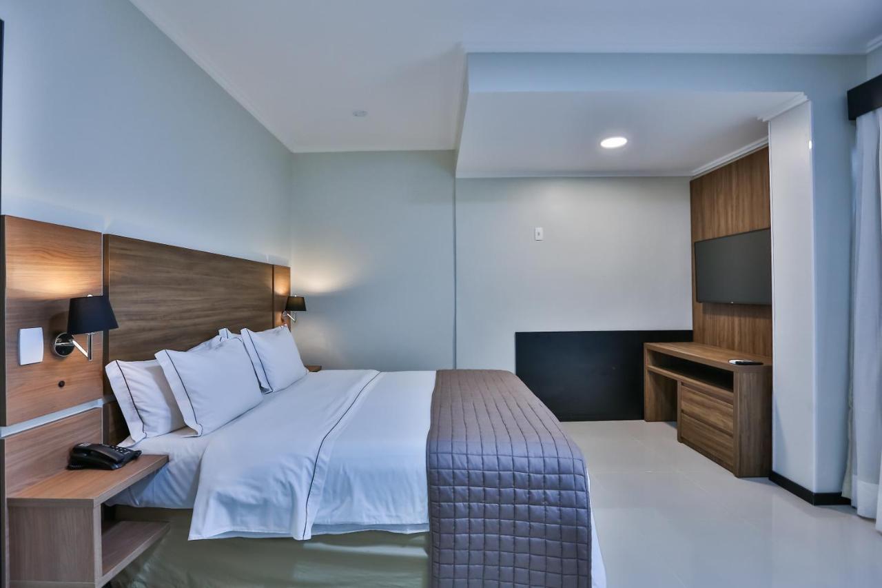 Wyndham Golden Foz Hotel 4*